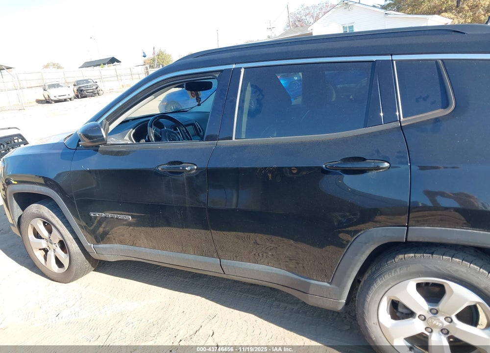 2018 JEEP COMPASS LATITUDE 4X4 VIN: 3C4NJDBB4JT259393
