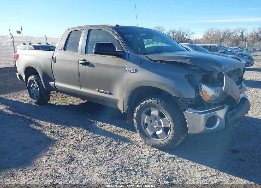 2011 TOYOTA TUNDRA GRADE 5.7L V8 VIN: 5TFUY5F10BX164950