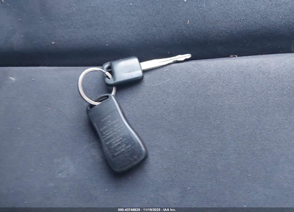 2007 NISSAN VERSA 1.8S VIN: 3N1BC13E17L422873