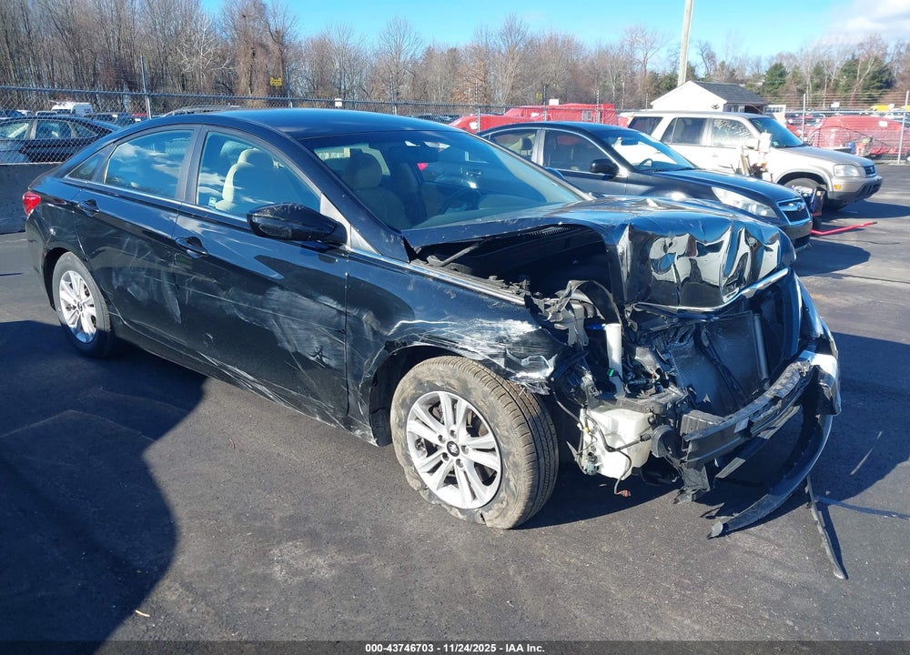 2013 HYUNDAI SONATA GLS VIN: 5NPEB4AC1DH751097
