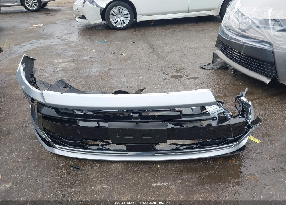 2025 HYUNDAI SONATA HYBRID LIMITED VIN: KMHL54JJ2SA118010