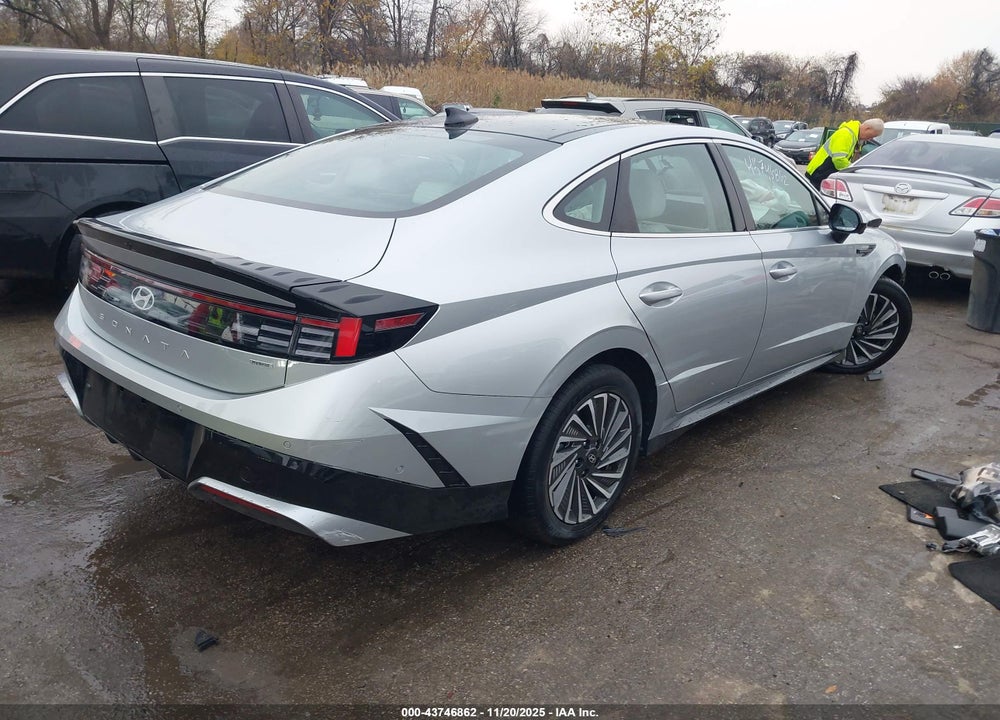 2025 HYUNDAI SONATA HYBRID LIMITED VIN: KMHL54JJ2SA118010