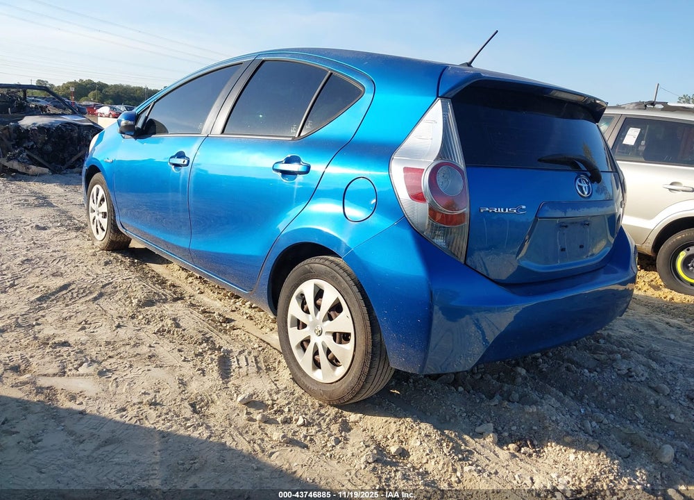2013 TOYOTA PRIUS C TWO VIN: JTDKDTB35D1535248