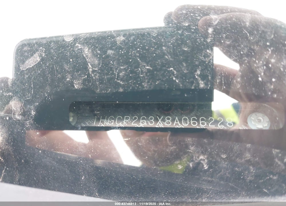 2008 HONDA ACCORD VIN: 1HGCP263X8A066228