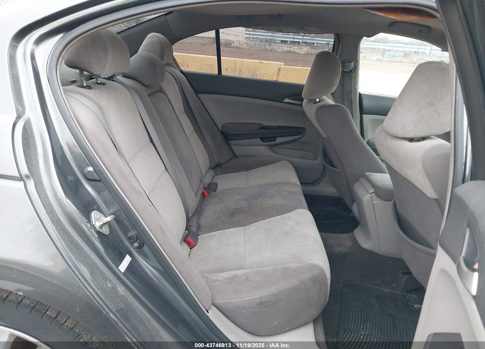 2008 HONDA ACCORD VIN: 1HGCP263X8A066228