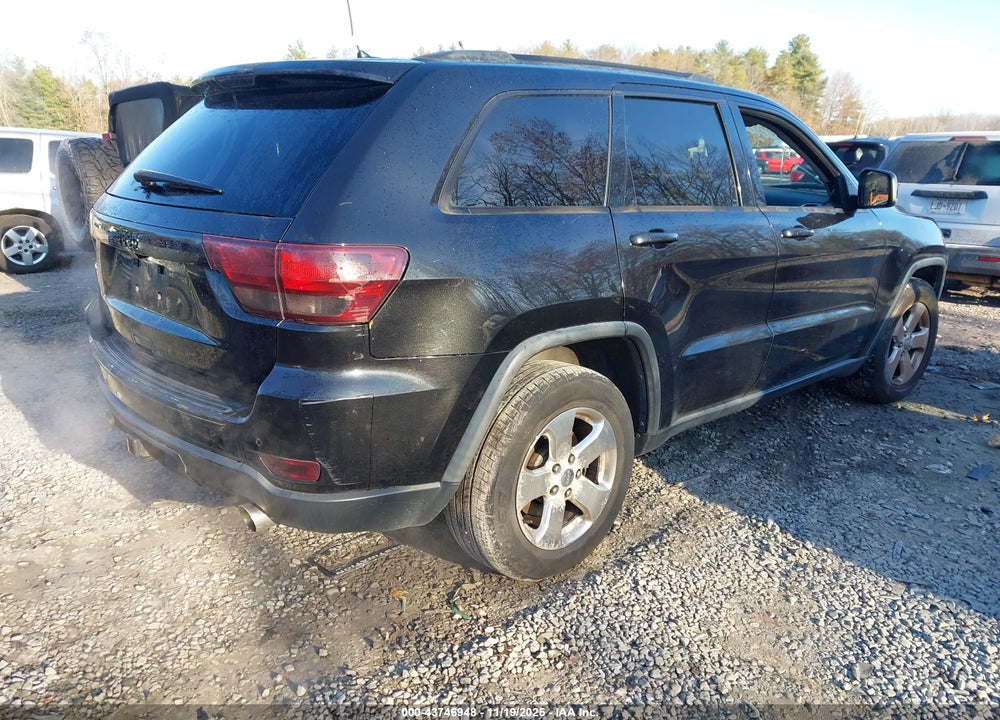2011 JEEP GRAND CHEROKEE OVERLAND VIN: 1J4RR6GT5BC647635