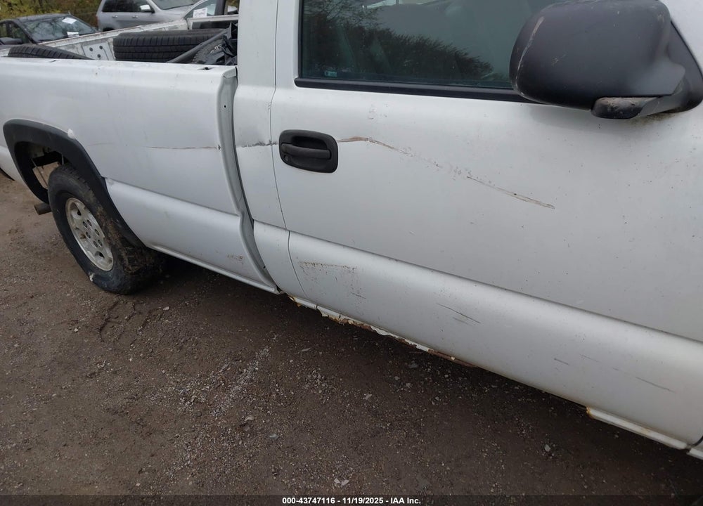 2000 CHEVROLET SILVERADO 1500 VIN: 1GCEK14W5YZ310043