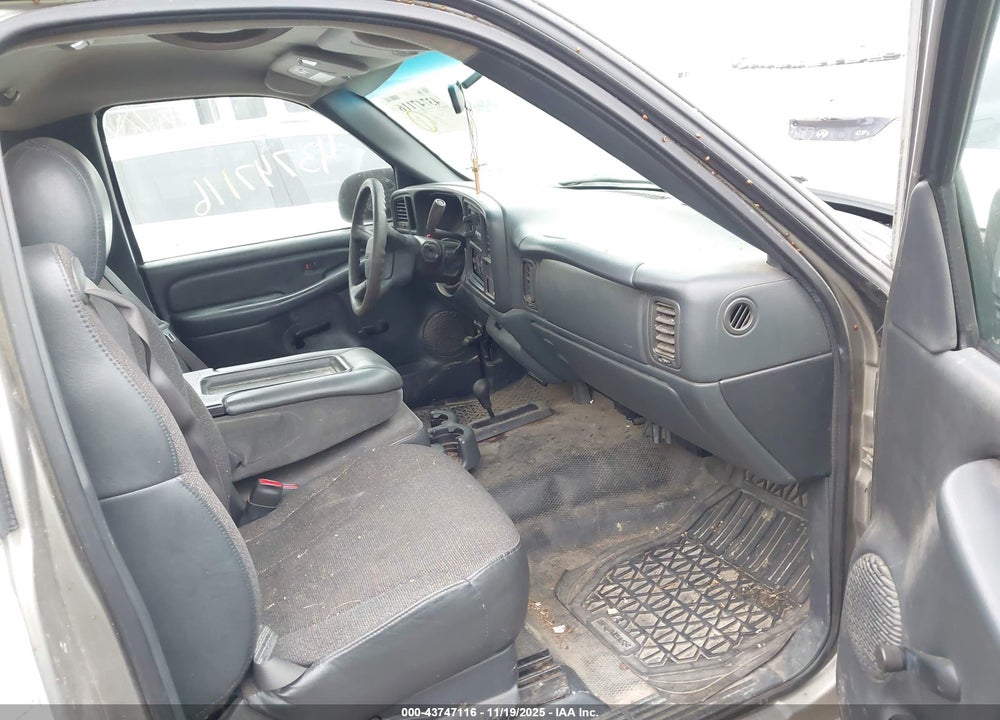 2000 CHEVROLET SILVERADO 1500 VIN: 1GCEK14W5YZ310043