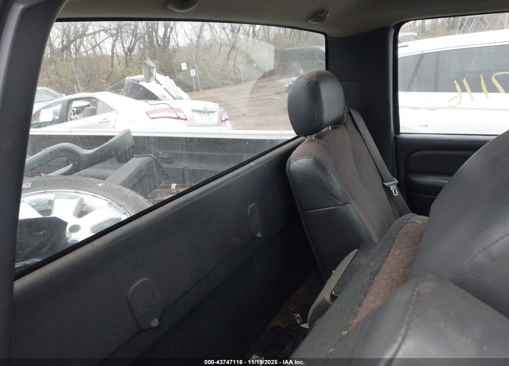 2000 CHEVROLET SILVERADO 1500 VIN: 1GCEK14W5YZ310043