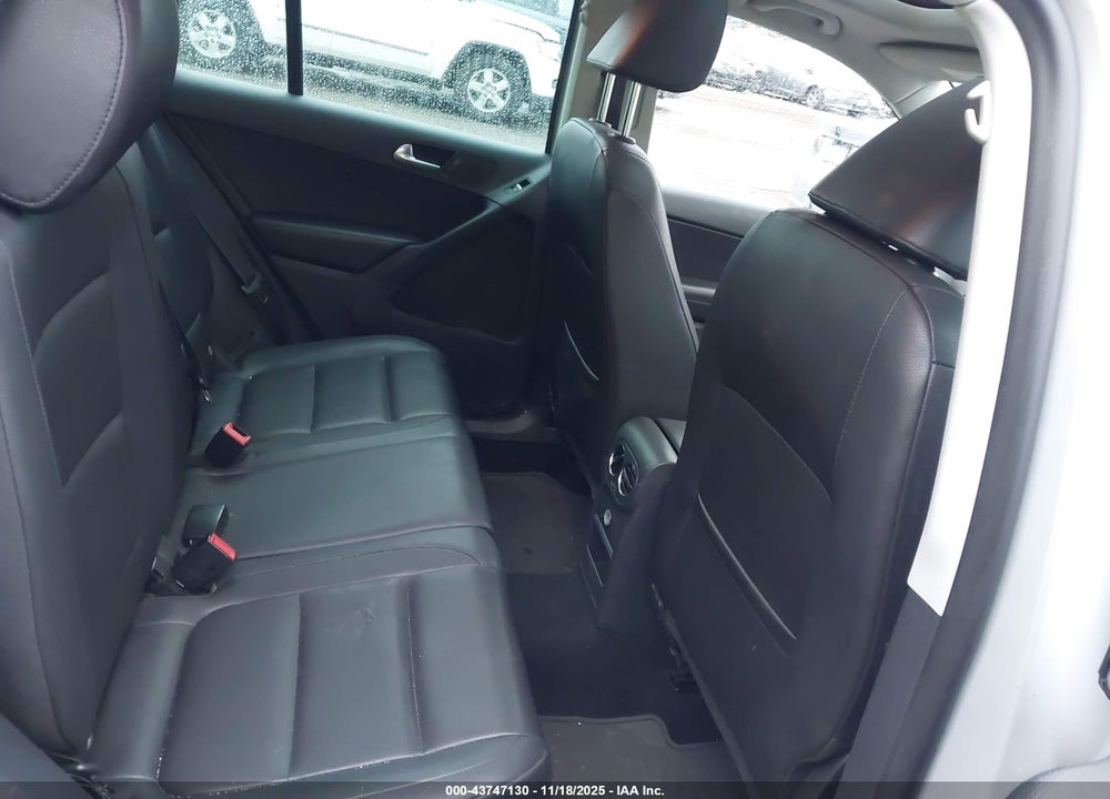 2012 VOLKSWAGEN TIGUAN SE VIN: WVGBV7AX9CW594194