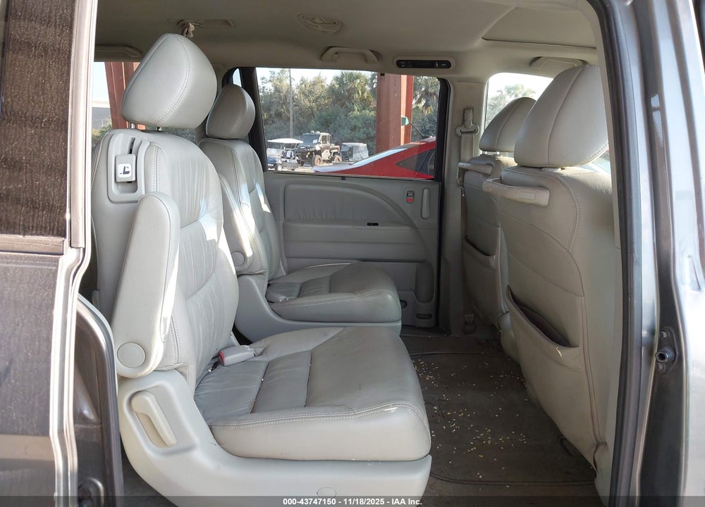 2008 HONDA ODYSSEY EX-L VIN: 5FNRL38638B404691