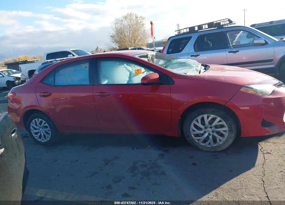 2017 TOYOTA COROLLA LE VIN: 5YFBURHE9HP670181