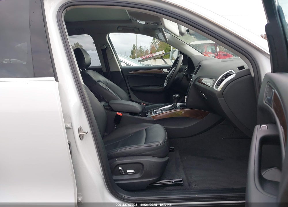 2015 AUDI Q5 2.0T PREMIUM VIN: WA1LFAFPXFA138776