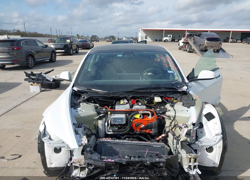 2024 TESLA MODEL 3 LONG RANGE DUAL MOTOR ALL-WHEEL DRIVE/REAR-WHEEL DRIVE VIN: 5YJ3E1EAXRF750199