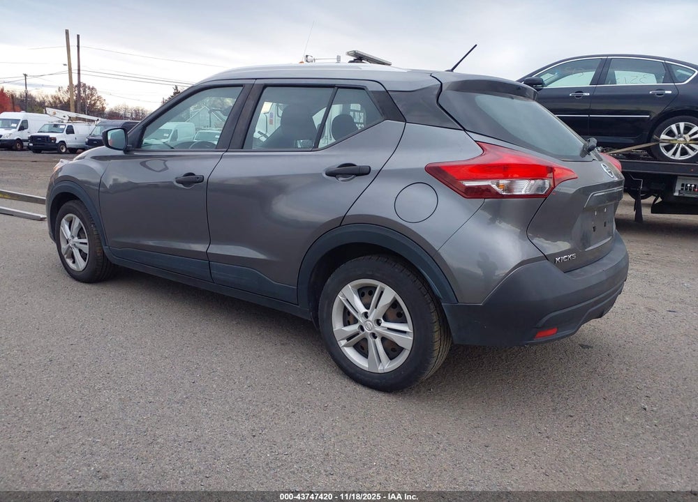 2019 NISSAN KICKS S VIN: 3N1CP5CU9KL496462