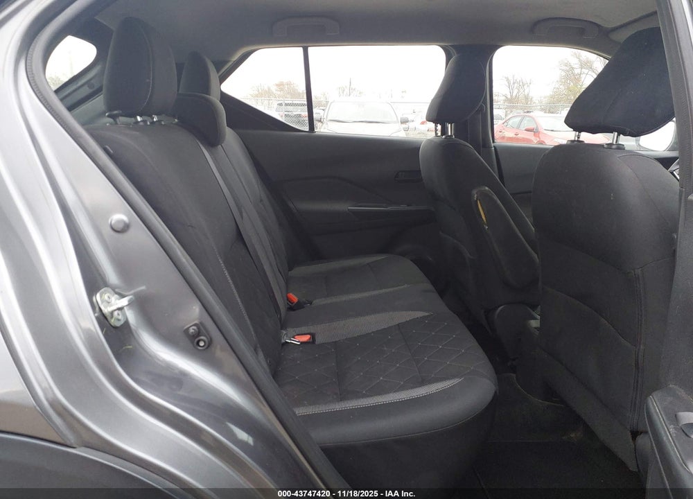 2019 NISSAN KICKS S VIN: 3N1CP5CU9KL496462