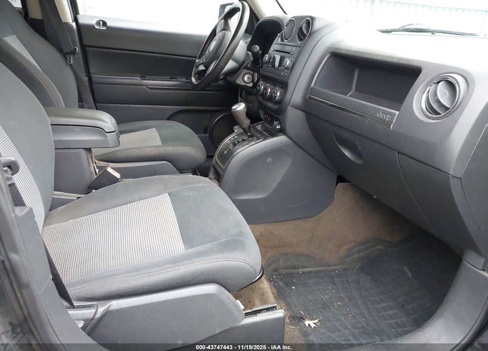 2017 JEEP PATRIOT LATITUDE FWD VIN: 1C4NJPFA7HD161557