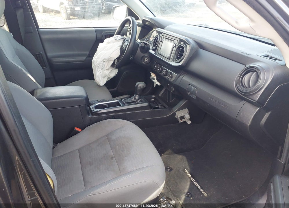 2019 TOYOTA TACOMA SR VIN: 5TFSX5EN1KX066878
