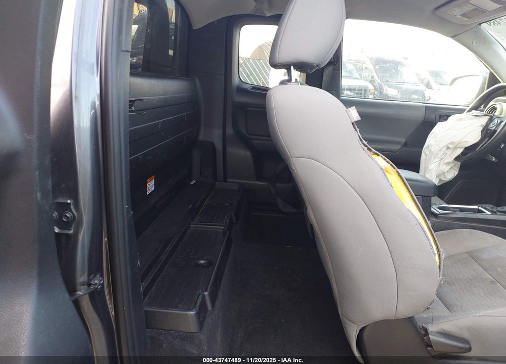 2019 TOYOTA TACOMA SR VIN: 5TFSX5EN1KX066878