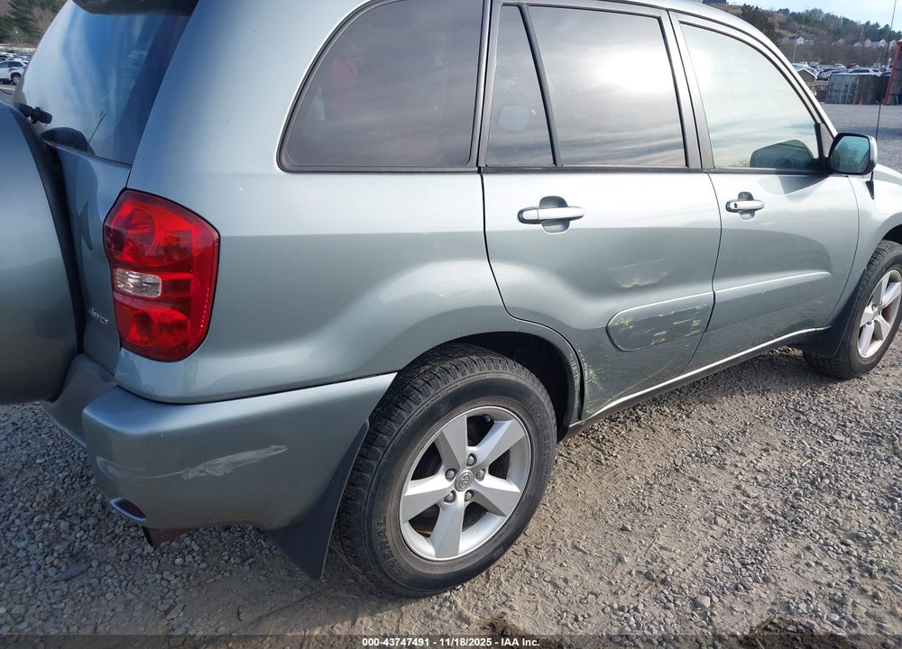 2005 TOYOTA RAV4 VIN: JTEHD20V350040672