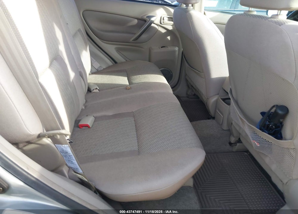 2005 TOYOTA RAV4 VIN: JTEHD20V350040672