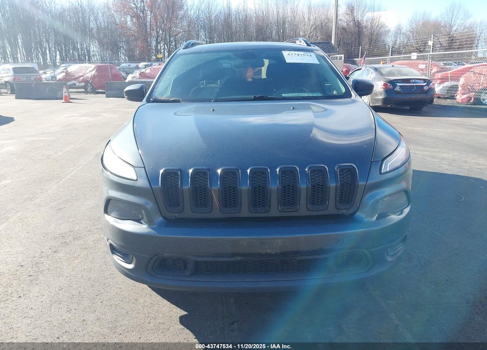 2016 JEEP CHEROKEE ALTITUDE VIN: 1C4PJMAB2GW332788