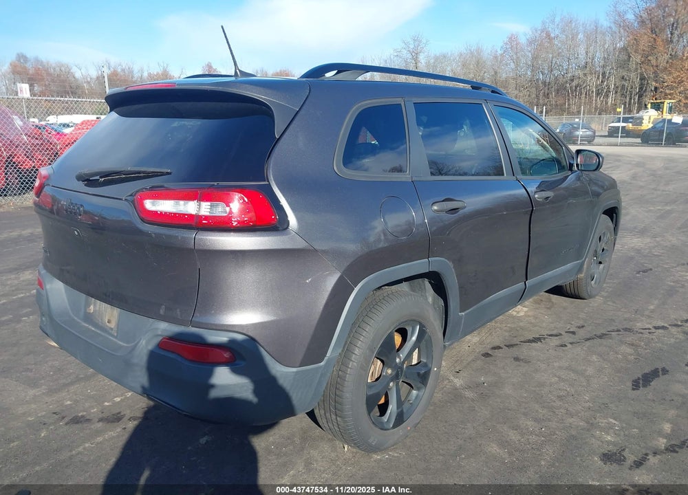 2016 JEEP CHEROKEE ALTITUDE VIN: 1C4PJMAB2GW332788