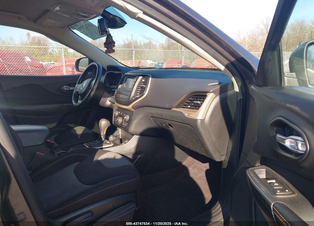 2016 JEEP CHEROKEE ALTITUDE VIN: 1C4PJMAB2GW332788