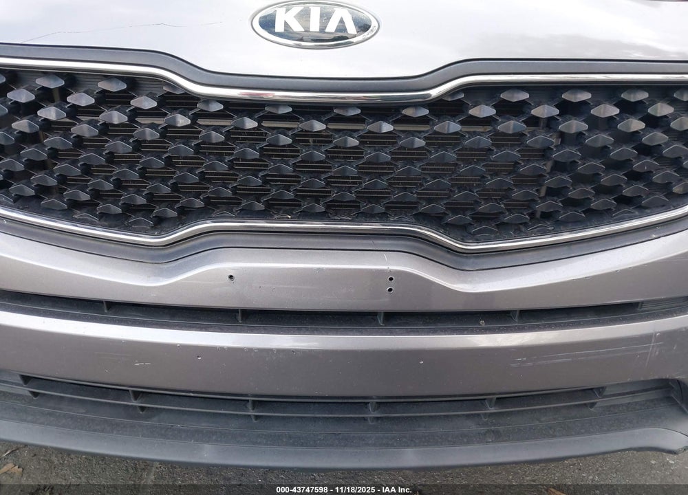 2018 KIA SPORTAGE LX VIN: KNDPM3AC8J7331902