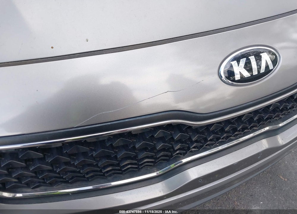 2018 KIA SPORTAGE LX VIN: KNDPM3AC8J7331902