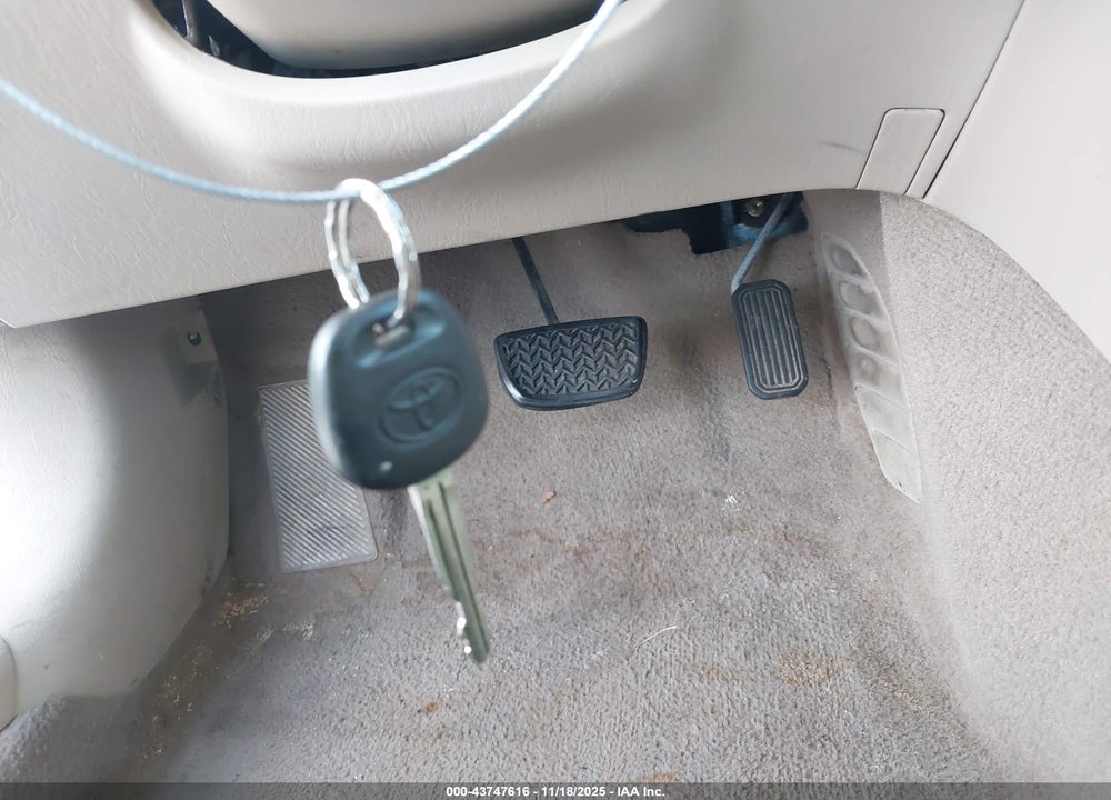 2004 TOYOTA CAMRY SOLARA SLE V6 VIN: 4T1CA38P34U004678