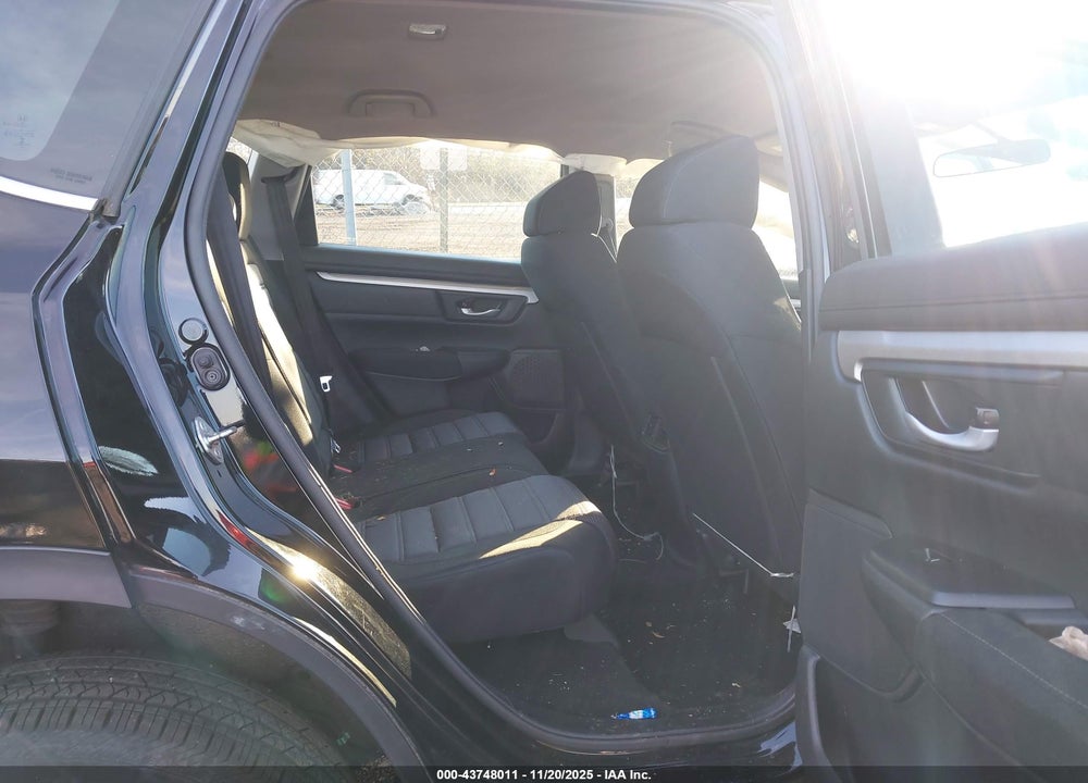 2019 HONDA CR-V LX VIN: 2HKRW6H32KH208930
