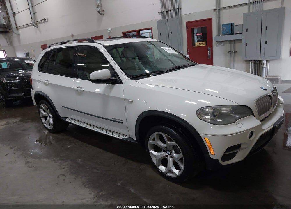 2011 BMW X5 VIN: 5UXZW0C50BL662383