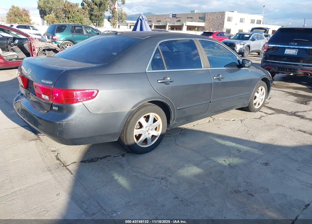 2005 HONDA ACCORD 3.0 EX VIN: 1HGCM66815A025493