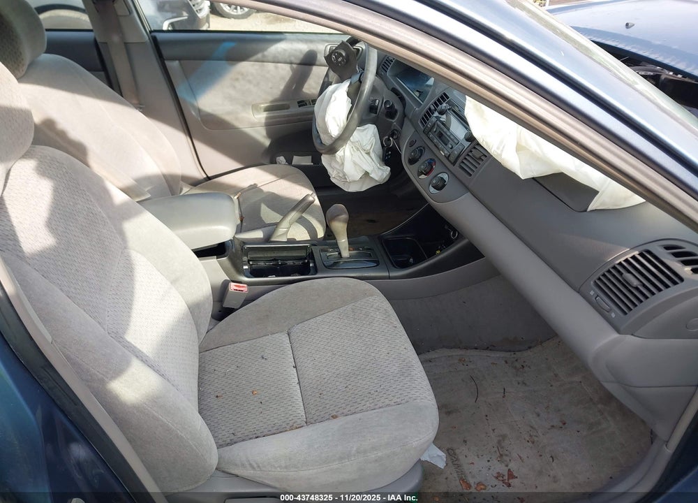 2003 TOYOTA CAMRY LE VIN: 4T1BE32K13U659174