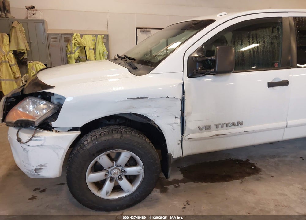 2014 NISSAN TITAN PRO-4X/S/SV VIN: 1N6AA0CC5EN501335