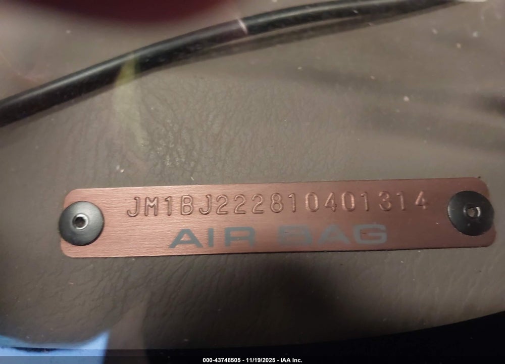 2001 MAZDA PROTEGE DX/LX VIN: JM1BJ222810401314