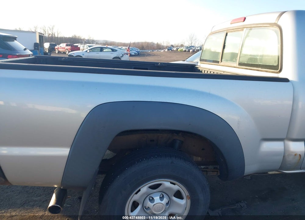 2005 TOYOTA TACOMA VIN: 5TEPX42N15Z097582