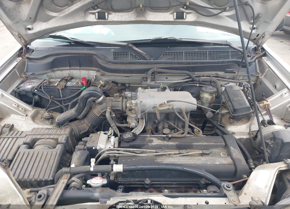 1998 HONDA CR-V LX VIN: JHLRD284XWC003710
