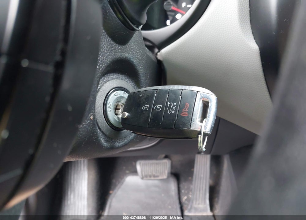 2016 KIA SOUL VIN: KNDJN2A24G7370287