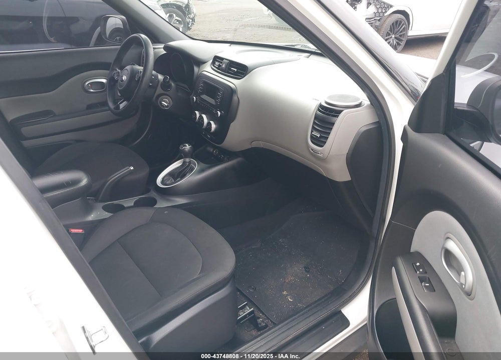 2016 KIA SOUL VIN: KNDJN2A24G7370287
