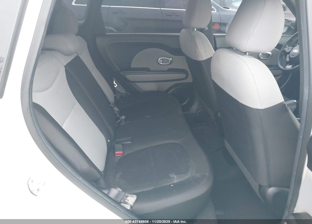 2016 KIA SOUL VIN: KNDJN2A24G7370287