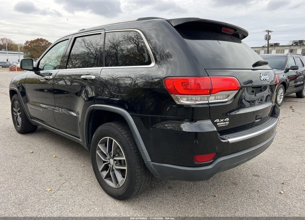 2017 JEEP GRAND CHER VIN: 1C4RJFBG2HC900913