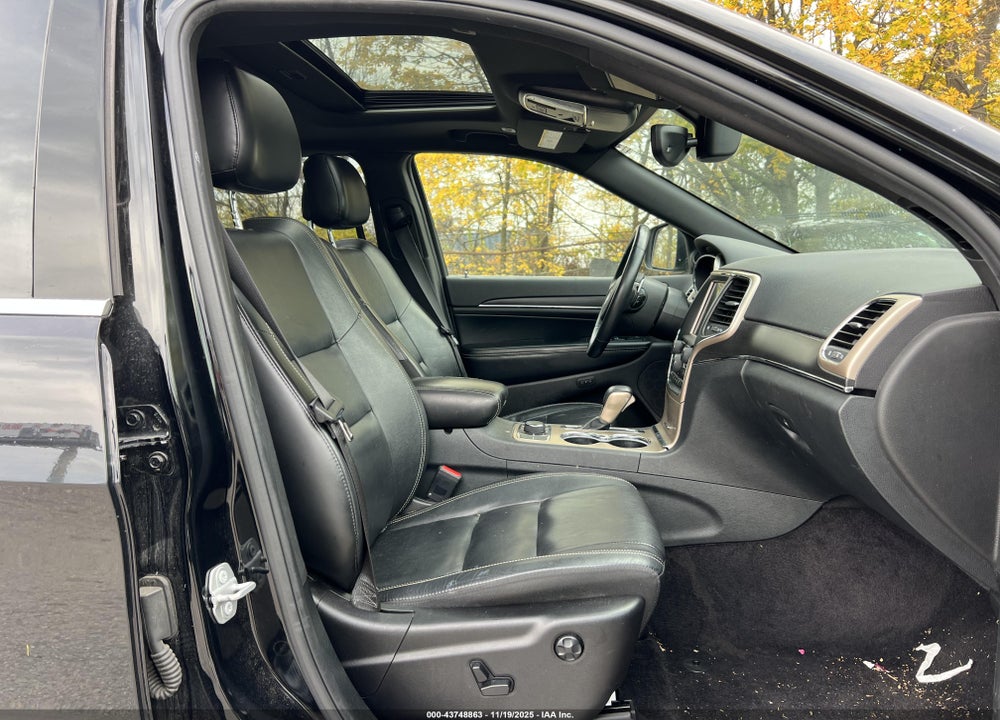 2017 JEEP GRAND CHER VIN: 1C4RJFBG2HC900913
