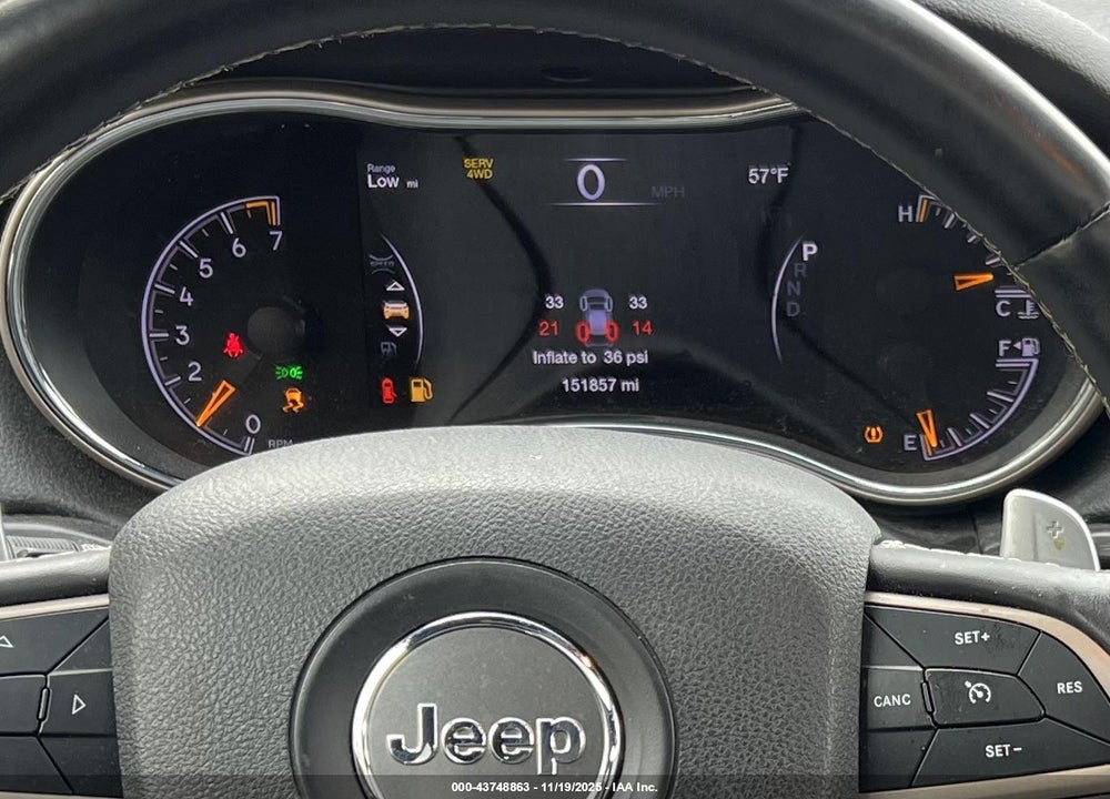 2017 JEEP GRAND CHER VIN: 1C4RJFBG2HC900913