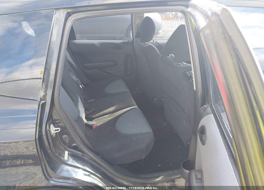 2008 HONDA FIT VIN: JHMGD37478S052169