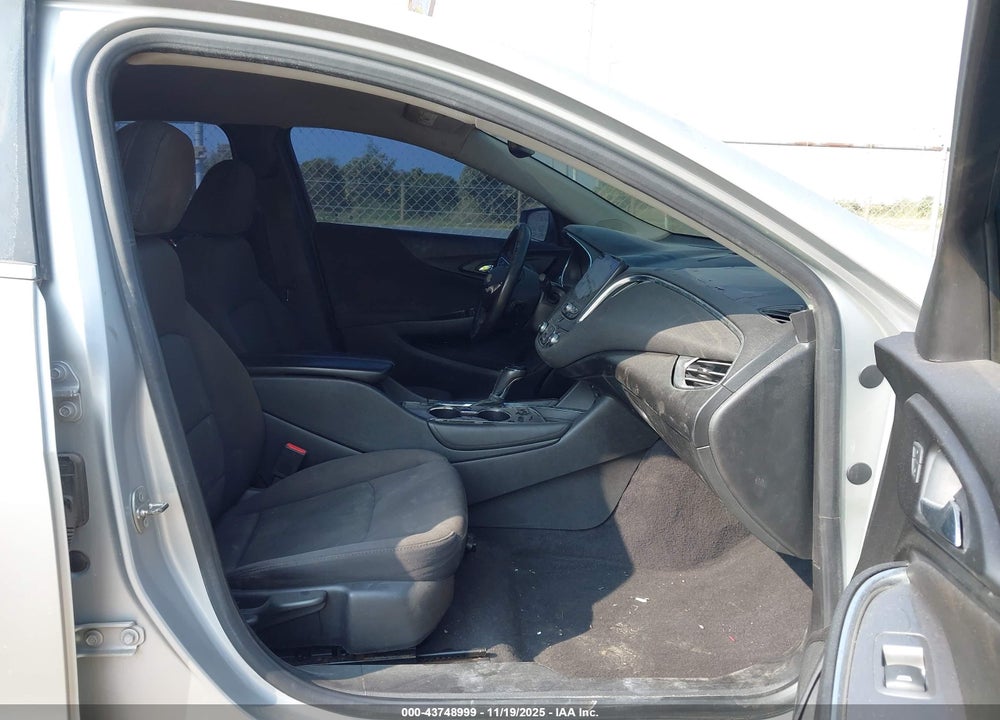 2017 CHEVROLET MALIBU 1LT VIN: 1G1ZE5ST1HF228412