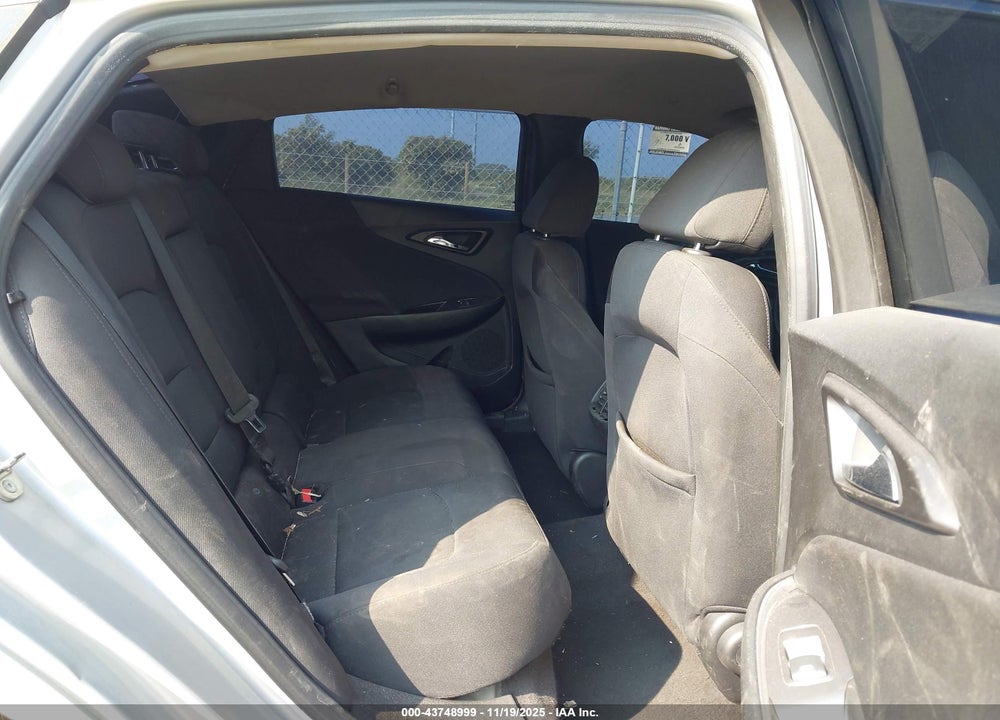 2017 CHEVROLET MALIBU 1LT VIN: 1G1ZE5ST1HF228412
