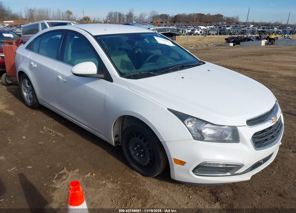 2015 CHEVROLET CRUZE 1LT AUTO VIN: 1G1PC5SB5F7224634