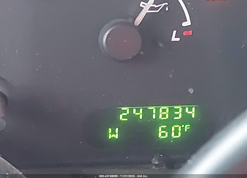 2002 FORD EXPLORER XLT VIN: 1FMZU63K52UD19560